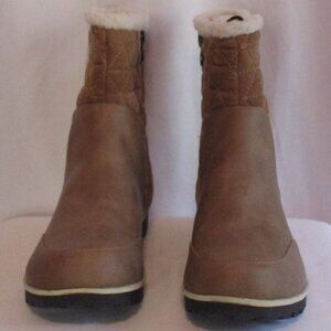Gabriella Boots Size 11M Quilted Faux Fur Water Resistant Winter Warm